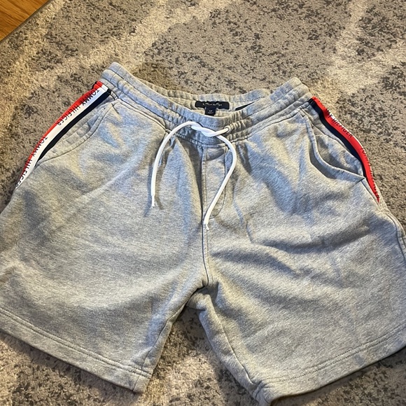 Tommy Hilfiger drawstring sweatshort - Picture 3 of 5